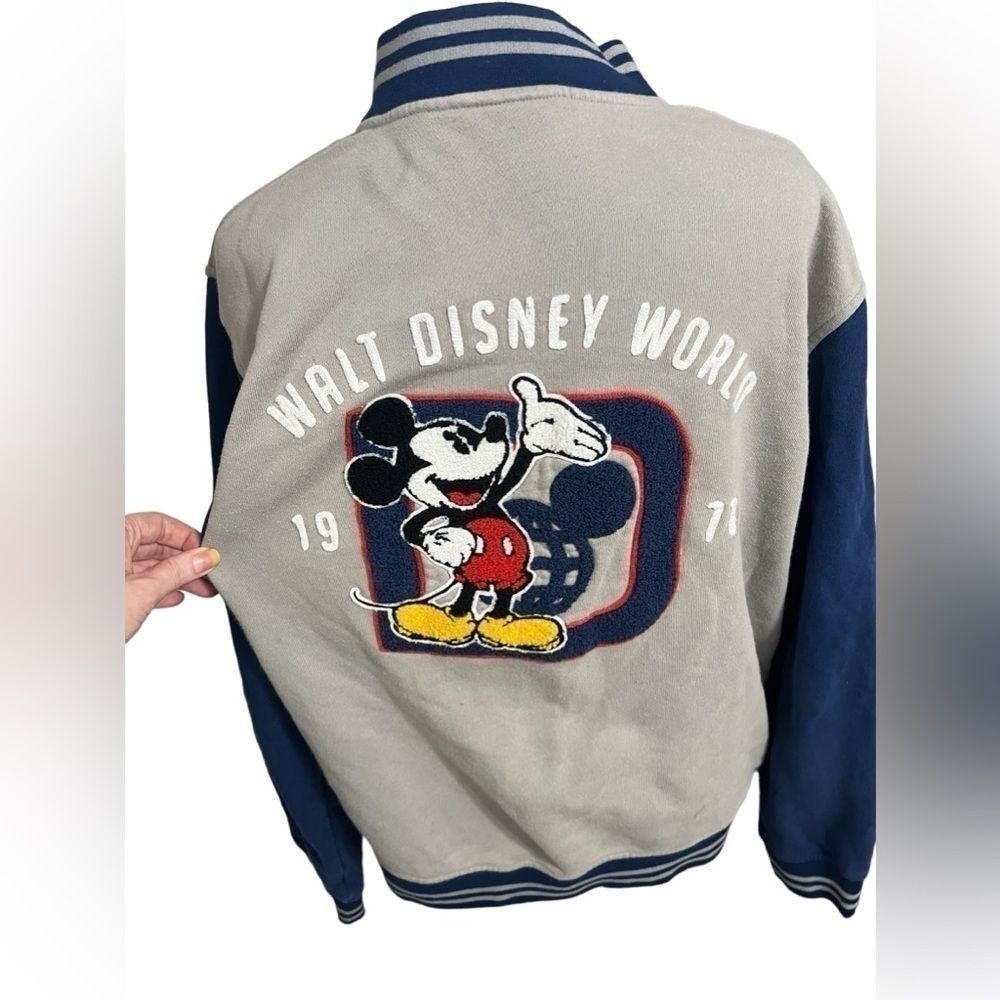 Walt Disney World Mickey Mouse 1971
Gray Button Down Bomber Jacket medium - Picture 2 of 11